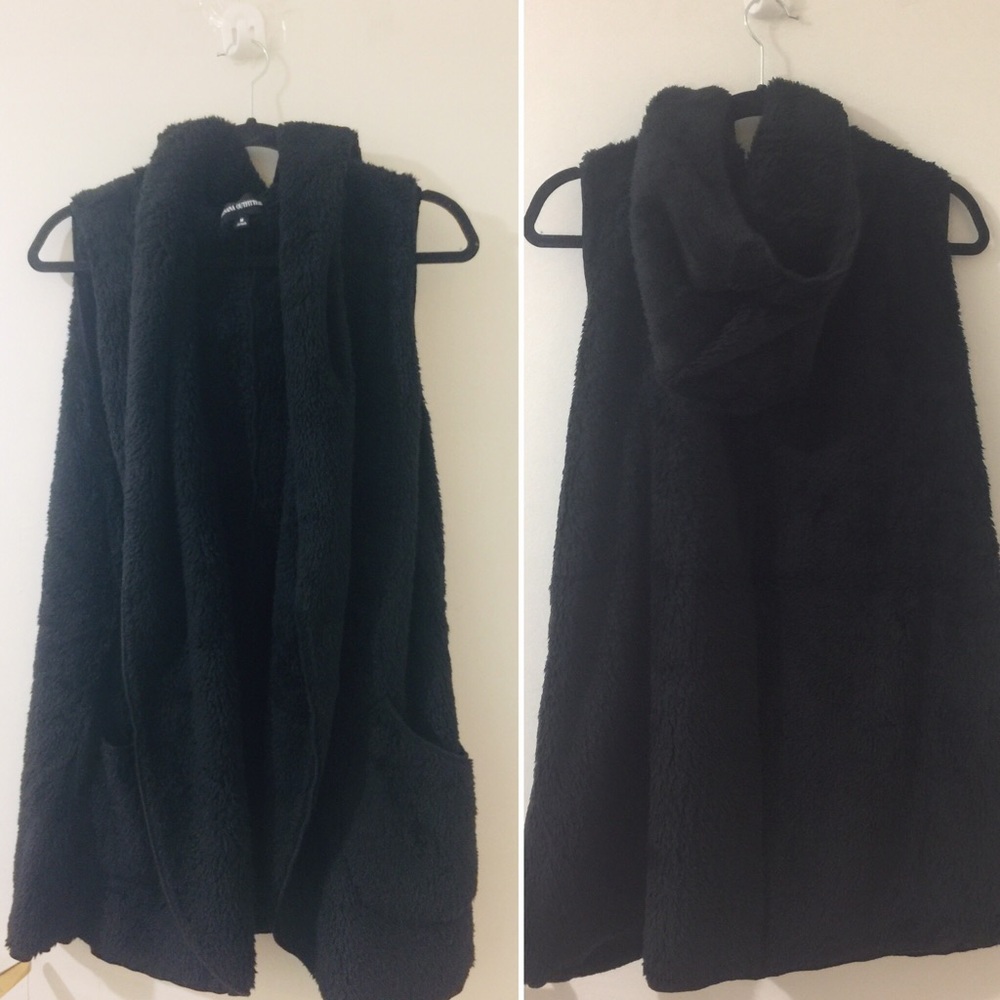 Only 2 left ❤️New! Cozy long Sherpa vest NWT - Picture 3 of 4